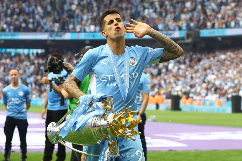 代表个人在 代表个人在