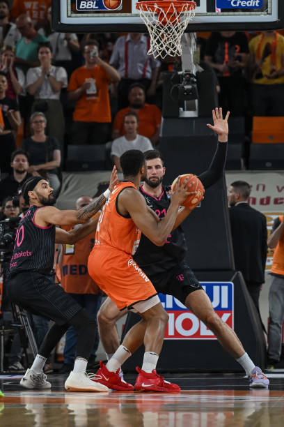 表现耀眼 表现耀眼